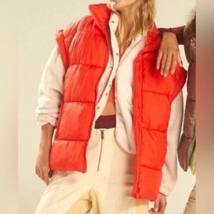 Free People Movement Bubble Orange Puffer Vest Size XS Pit 25 NWT